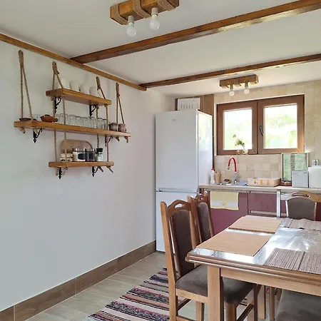 Σαλέ Brvnara Beni *