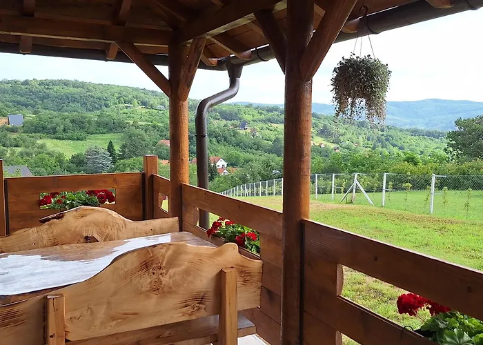 シャレー Brvnara Beni